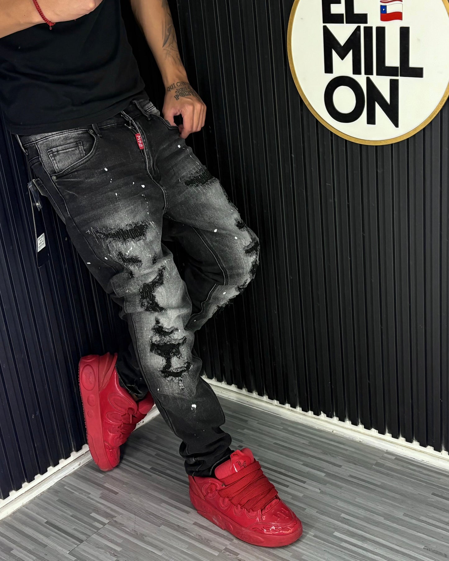 Jeans Negro Rasgado Slim